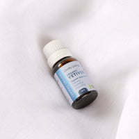 Vetiver essential oil 
