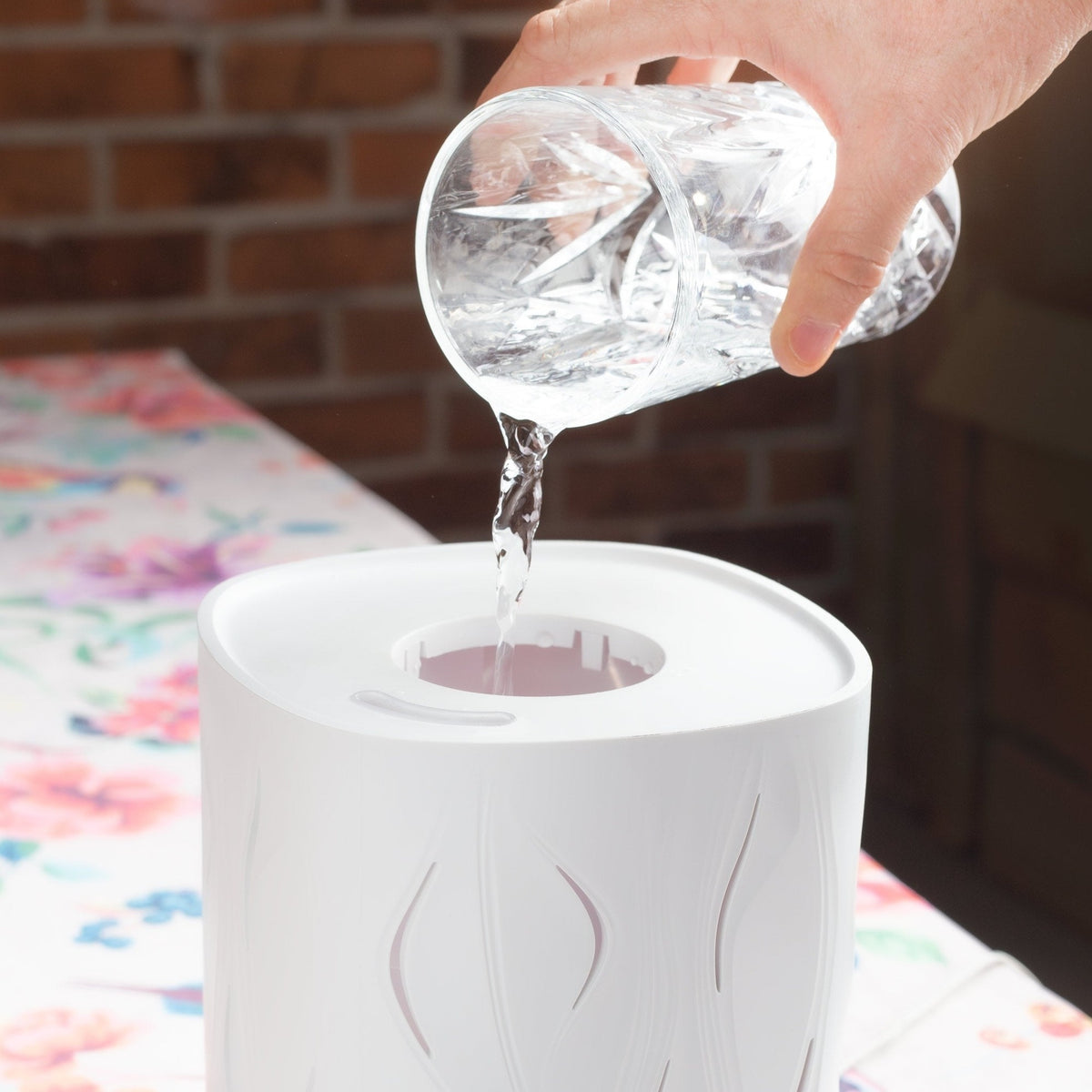 Aroma-cloud diffuser