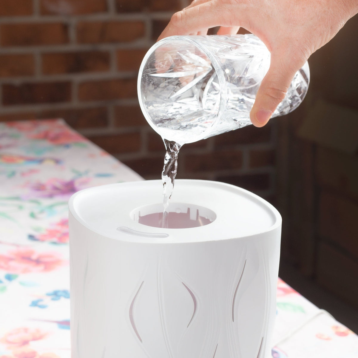 Aroma-cloud diffuser